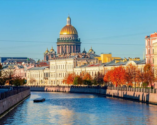 Осень в Петербурге: Михалков везёт на Александринскую сцену два громких спектакля